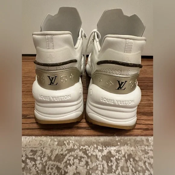 LV Run 55 Sneaker - Picture 8 of 10
